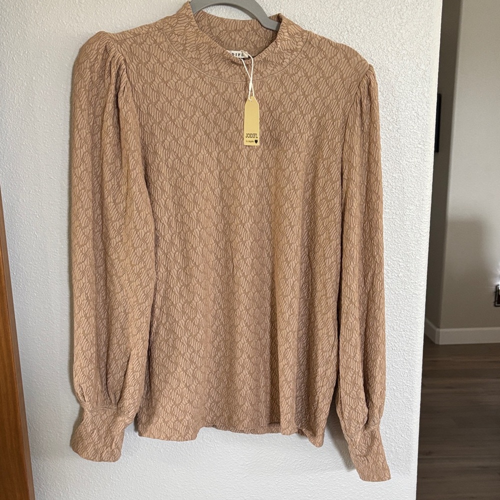 Jodifl Woven Textured Long-Sleeve Top in Taupe